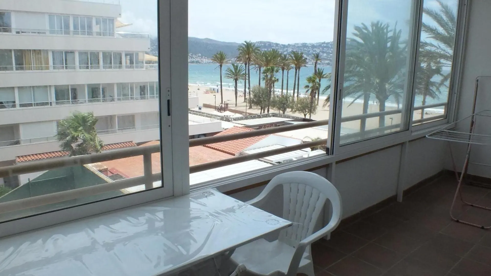Appartement Apartamento En Roses: Terraza, Piscina, 6 Pers. - Es-204-74 Spanje