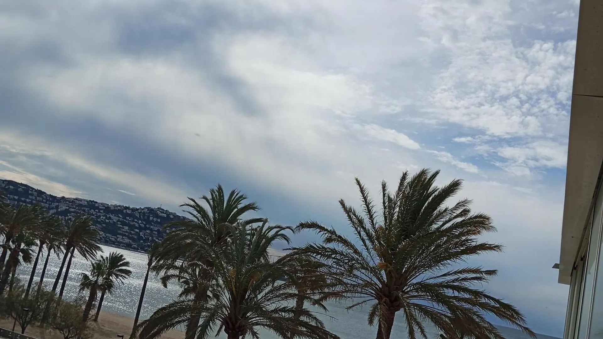 Apartamento En Roses: Terraza, Piscina, 6 Pers. - Es-204-74 Appartement