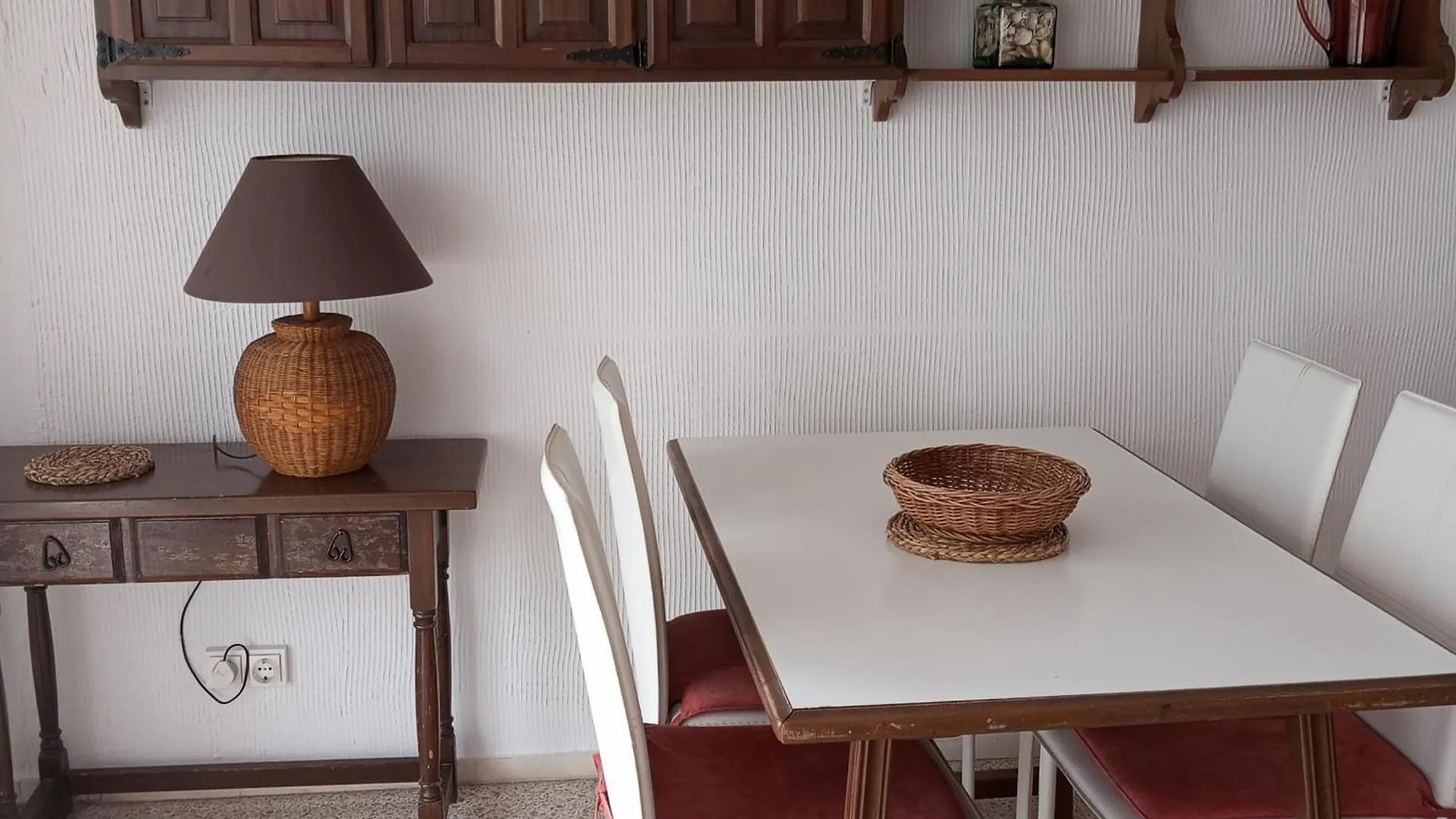 Appartement Apartamento En Roses: Terraza, Piscina, 6 Pers. - Es-204-74