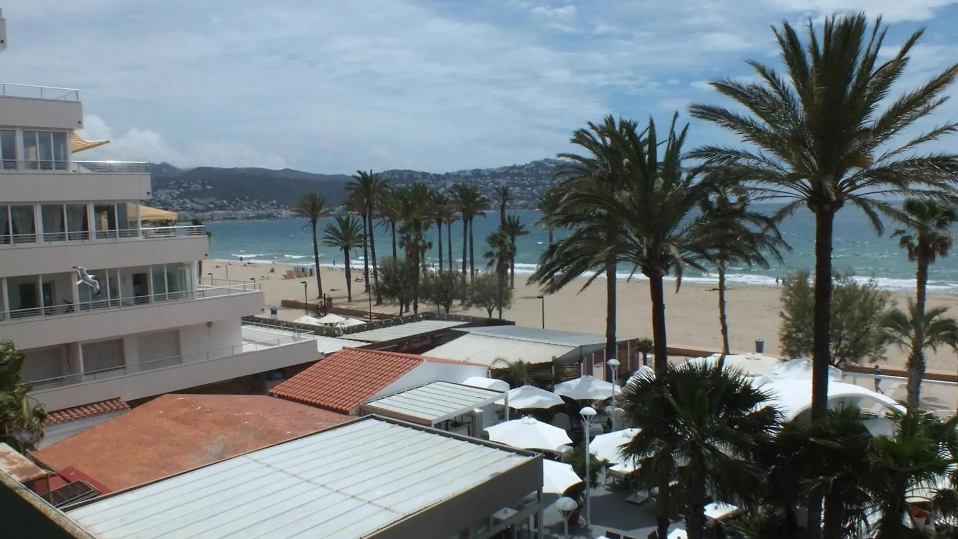 Apartamento En Roses: Terraza, Piscina, 6 Pers. - Es-204-74 Spanje